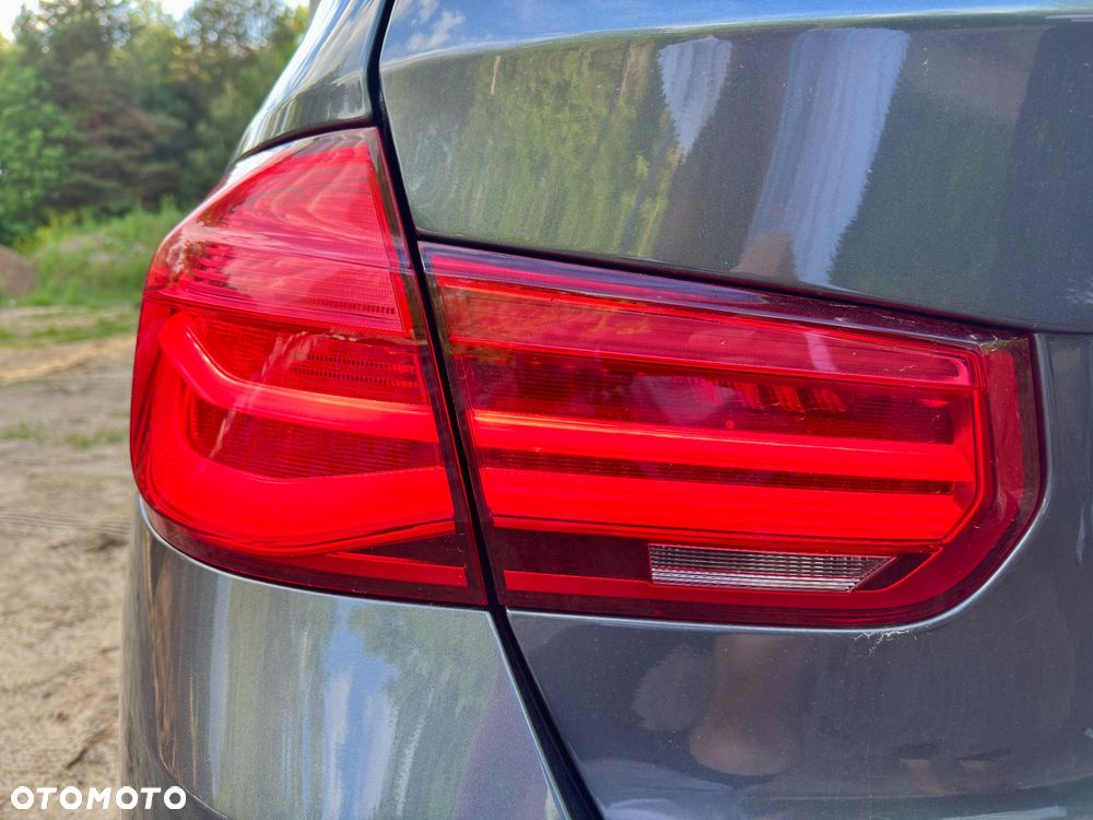 BMW Seria 3 320i GPF Luxury Line sport - 23