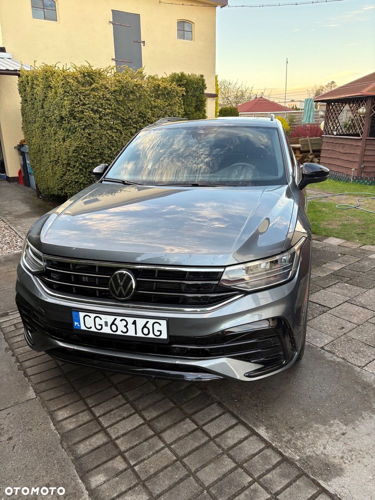 Volkswagen Tiguan - 1
