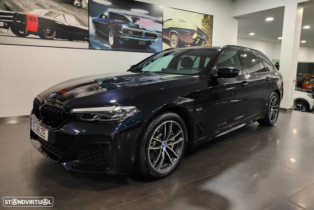 BMW 530 e Pack Desportivo M - 17