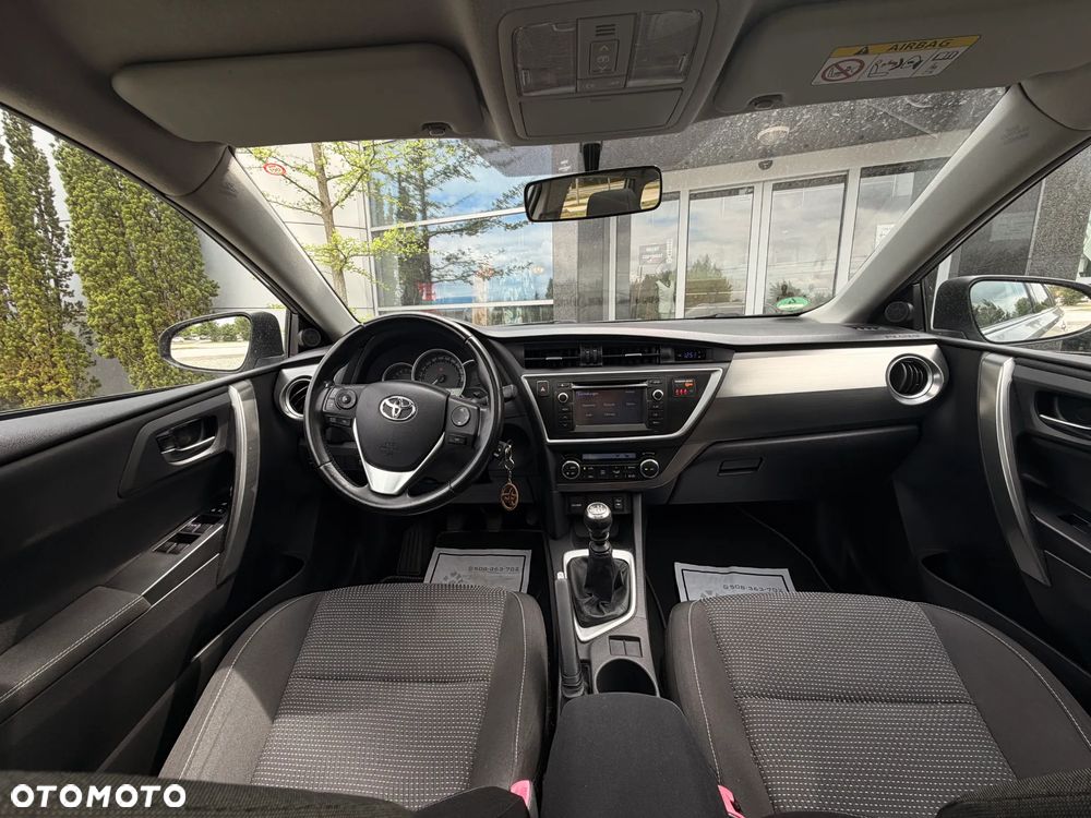 Toyota Auris 1.6 Prestige - 8