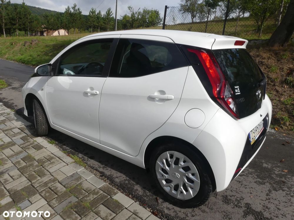 Toyota Aygo x-play - 7