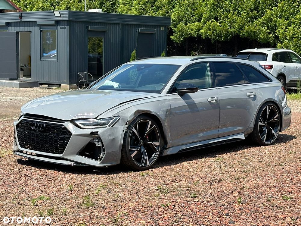 Audi RS6 Avant - 4
