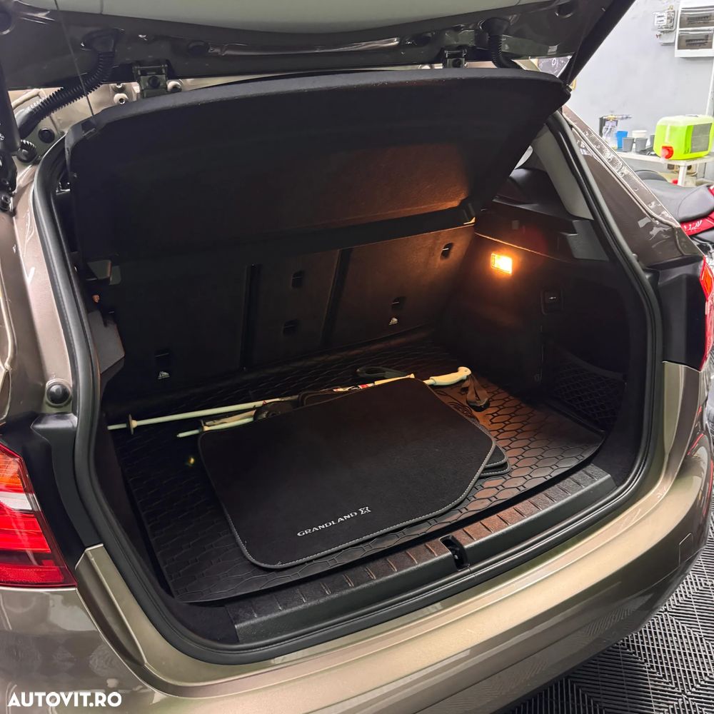 BMW Seria 2 218i Aut. - 12