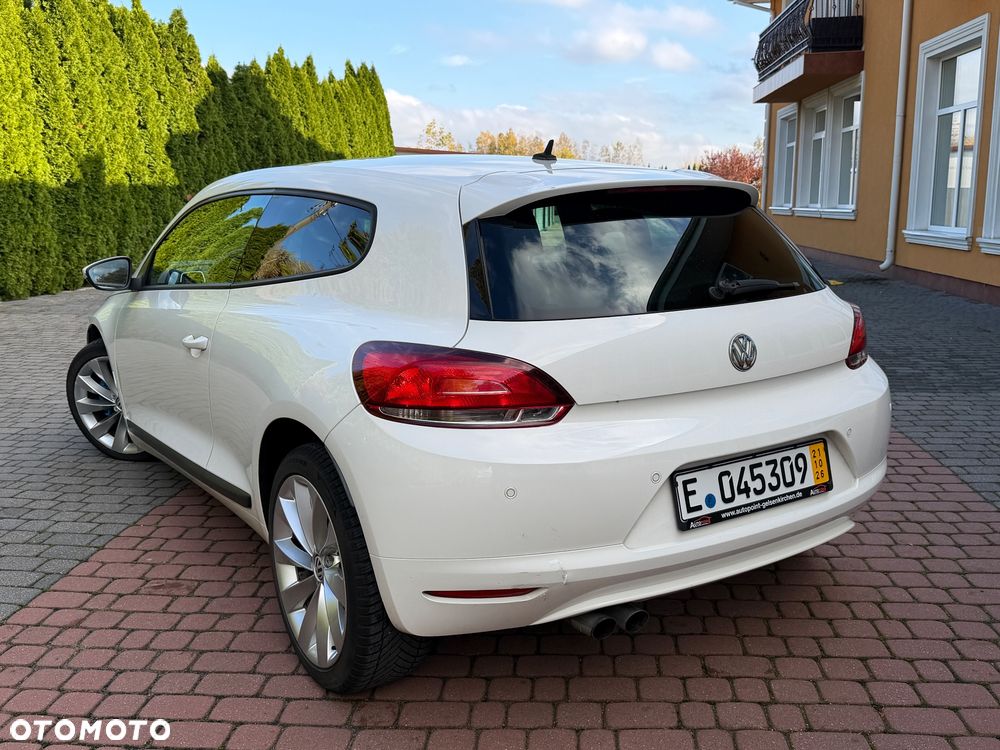 Volkswagen Scirocco 2010 photo 2