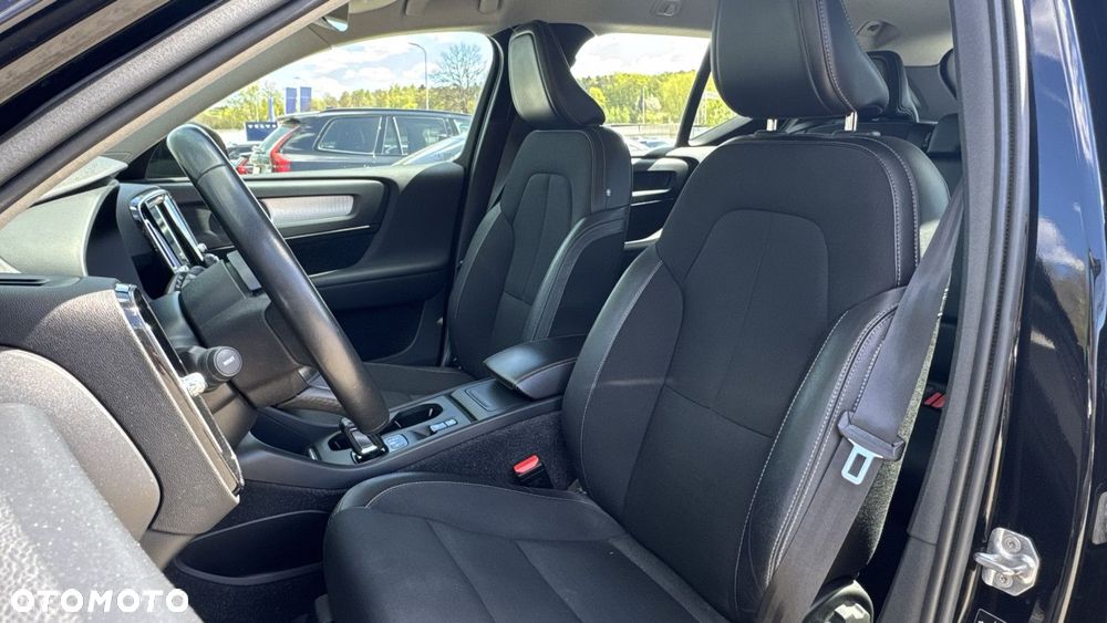 Volvo XC 40 - 22