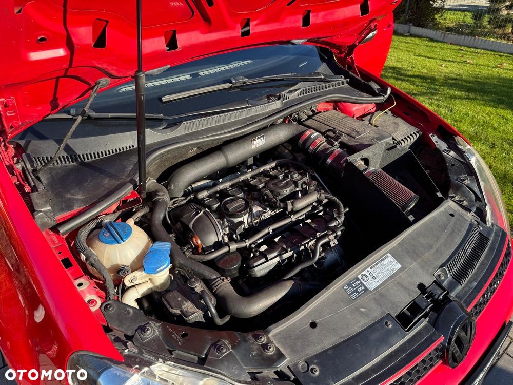 Volkswagen Golf VI 2.0 TSI GTI - 17