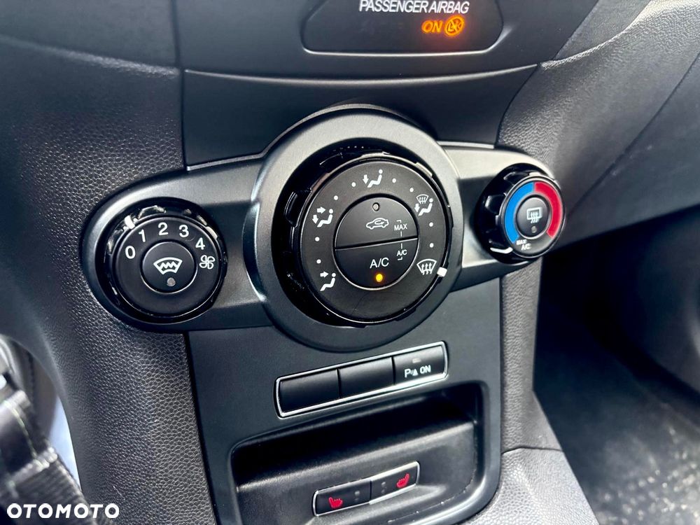 Ford Fiesta 1.25 Ambiente - 14