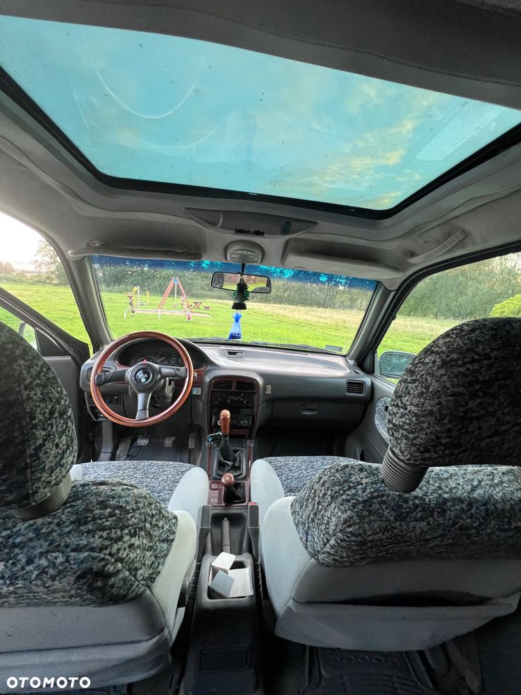 Kia Sportage 2.0 4WD MRDi - 11