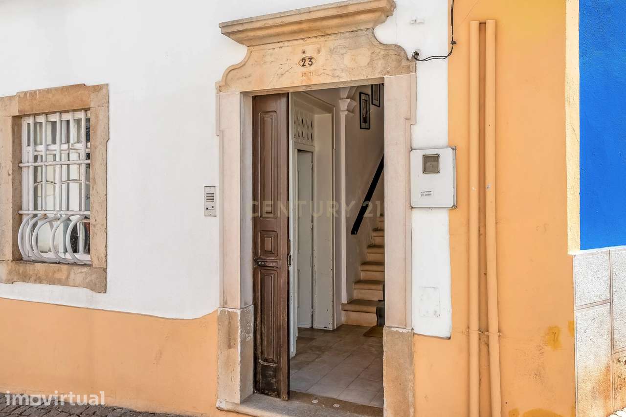 Palacete Histórico do Século XIX em Silves | 4 Artigos Independentes | - Grande imagem: 2/30