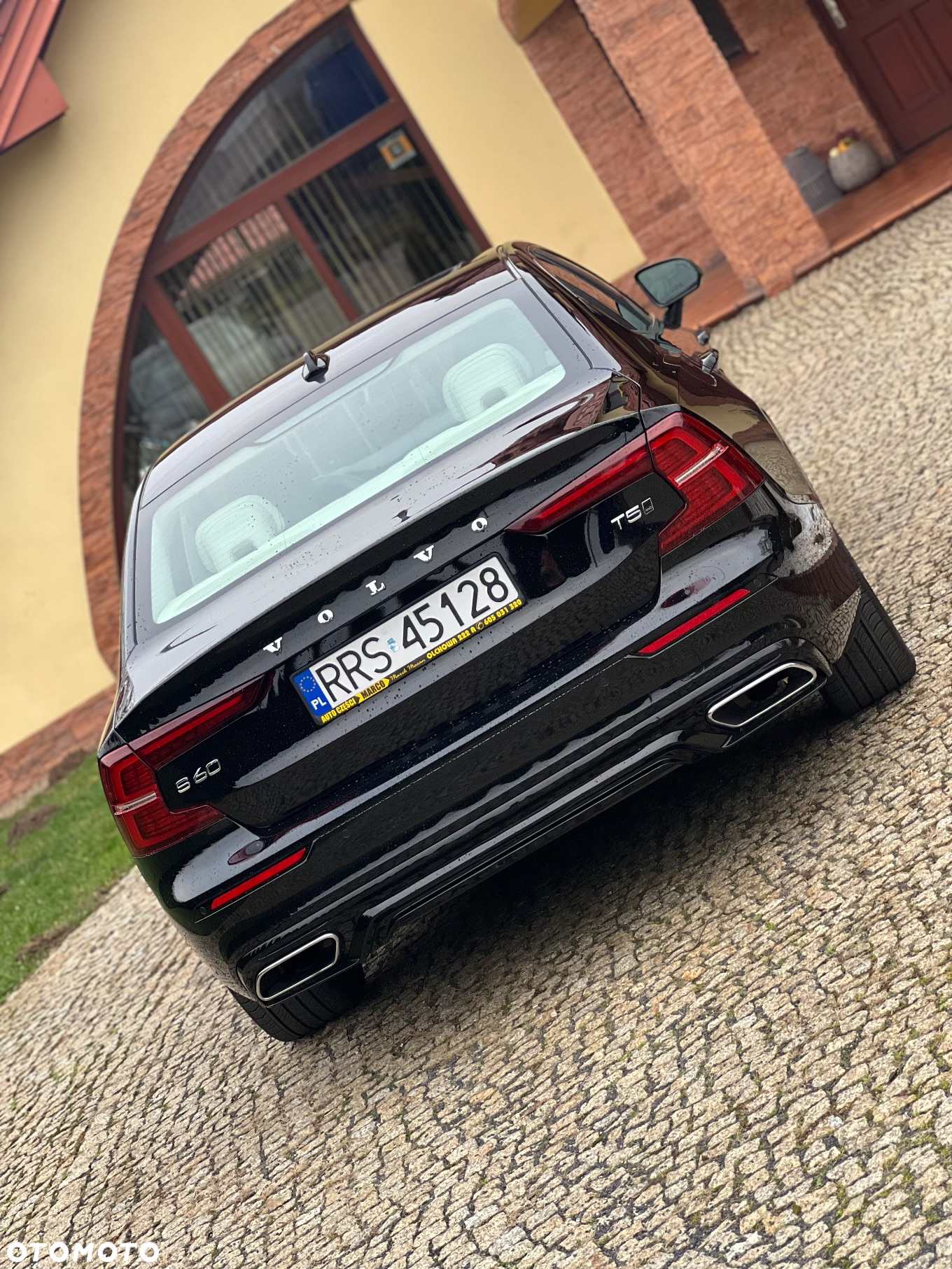 Volvo S60 T5 AWD Momentum Pro - 4