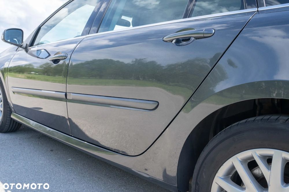 Renault Laguna ENERGY dCi 130 FAP Start & Stop Limited - 11