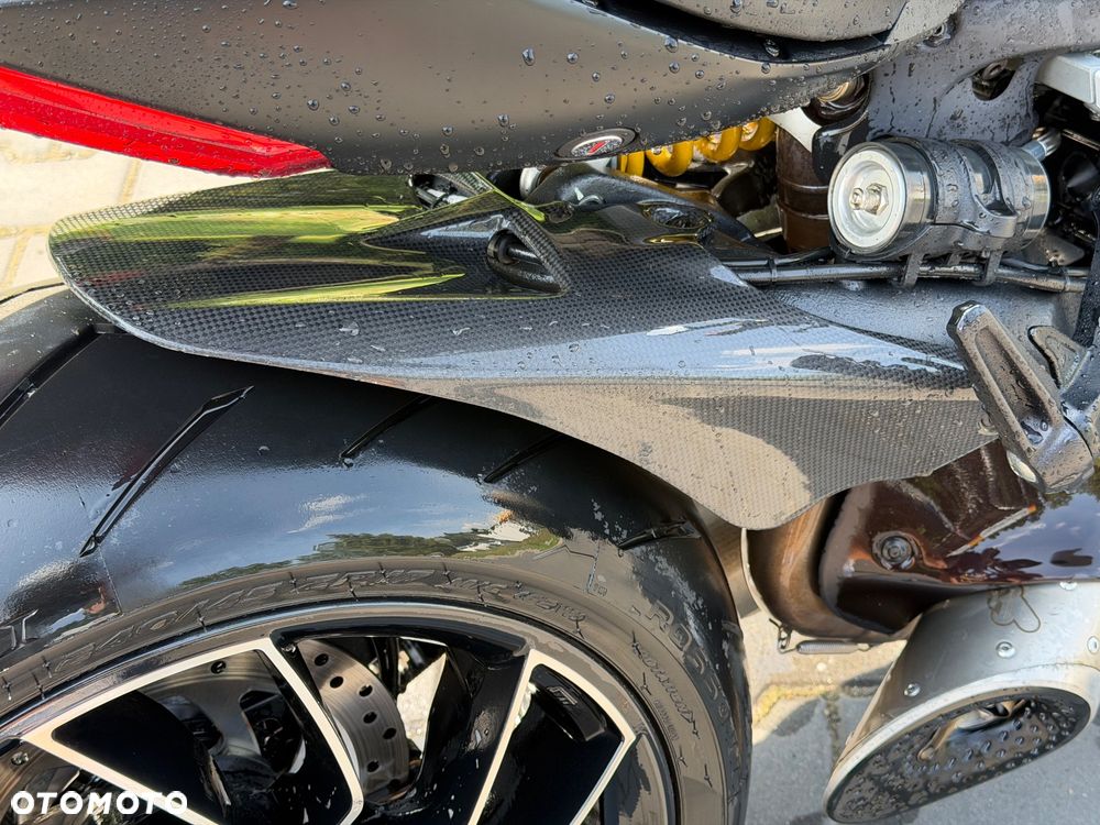 Ducati Diavel - 10