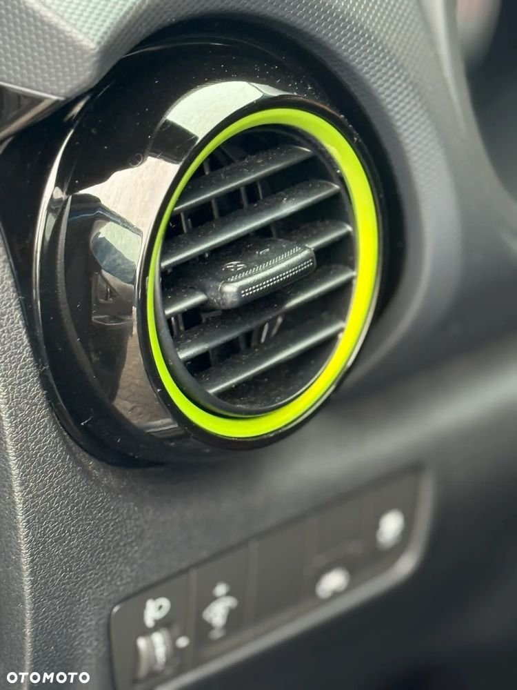 Hyundai Kona 1.6 T-GDI Premium DCT - 25