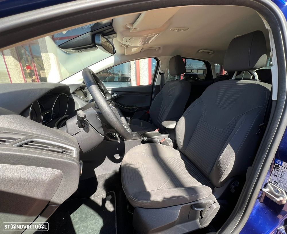 Ford Focus 1.0 SCTi Titanium - 5