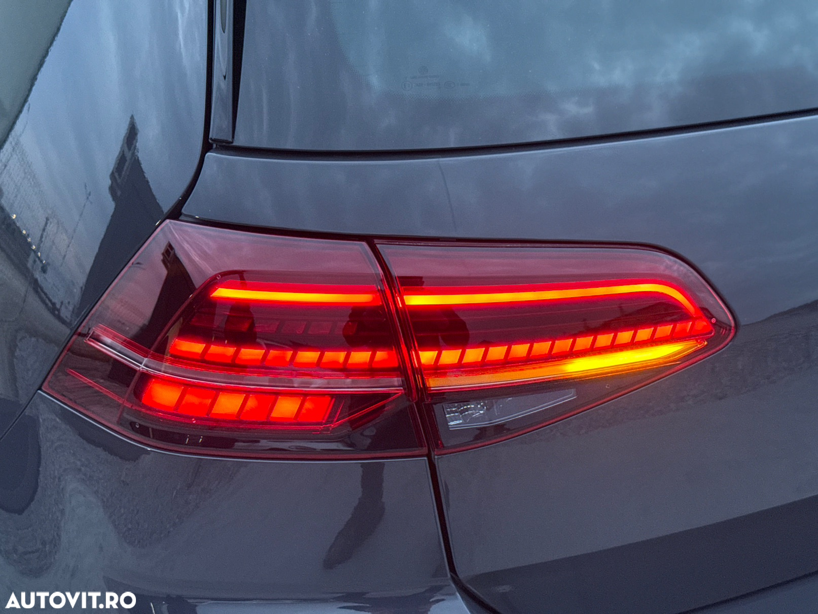 Volkswagen Golf 2.0 TDI DSG R-Line - 33