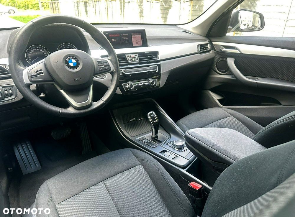 BMW X1 sDrive18i - 23