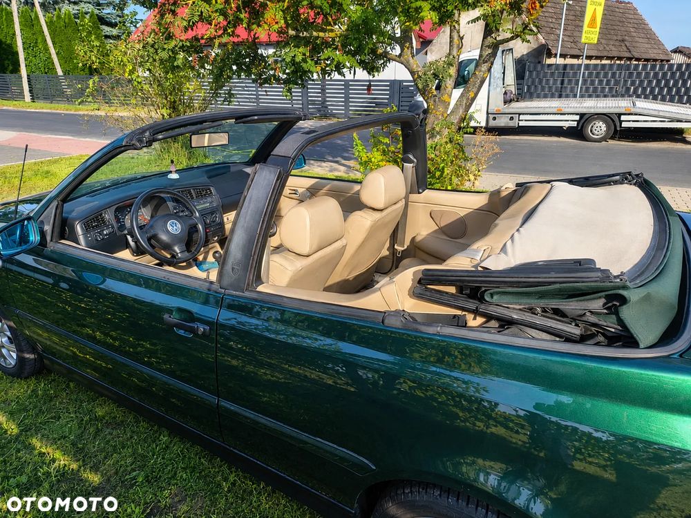 Volkswagen Golf 1.6 Comfortline - 14