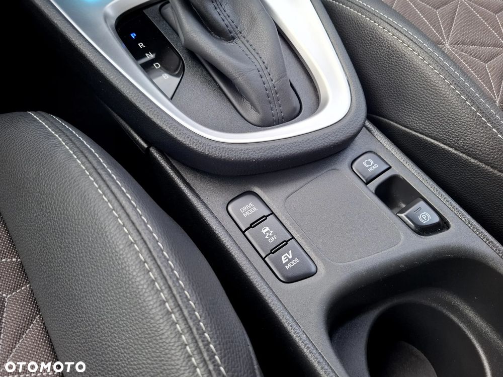 Toyota Yaris Cross Hybrid 1.5 Style - 28