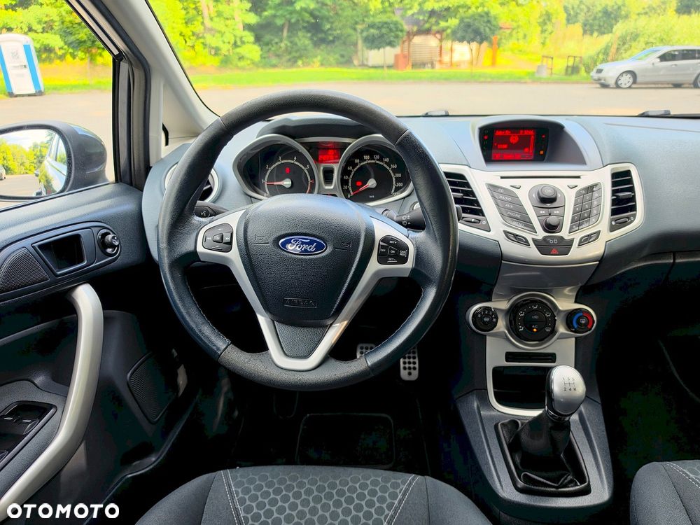 Ford Fiesta 1.6 Platinium X - 22