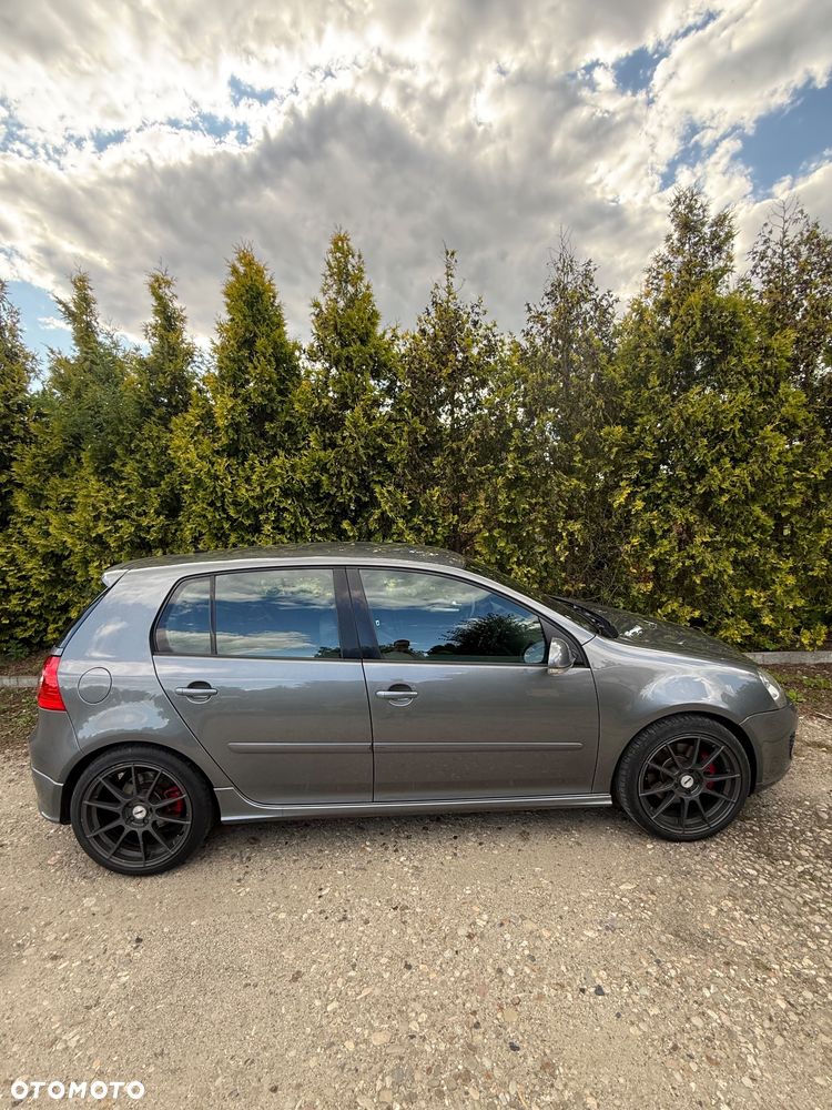 Volkswagen Golf - 3