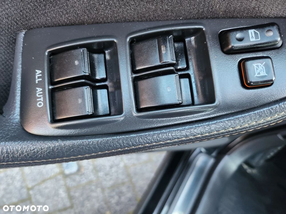 Toyota Avensis - 11