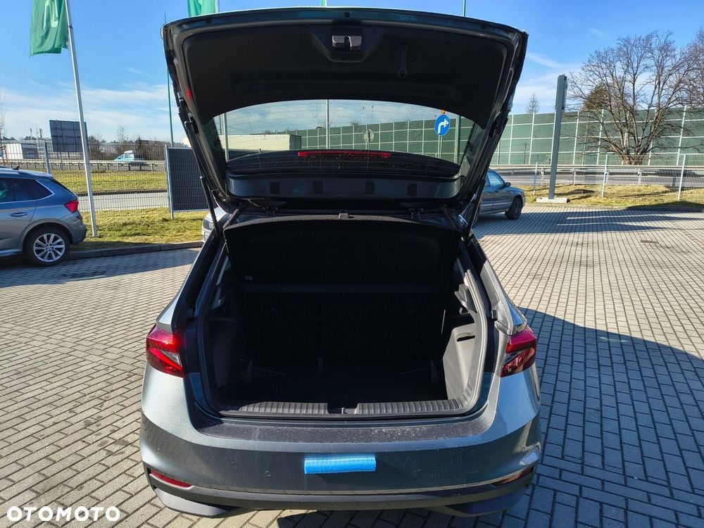 Skoda Fabia 1.0 TSI Drive - 11