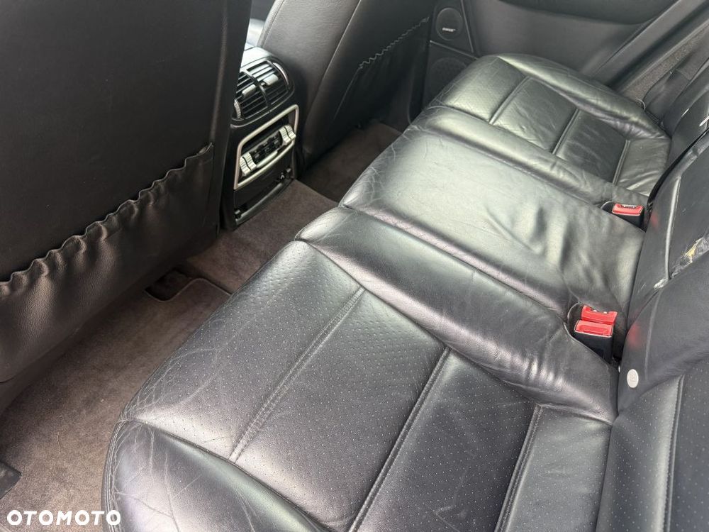 Porsche Cayenne Turbo - 22