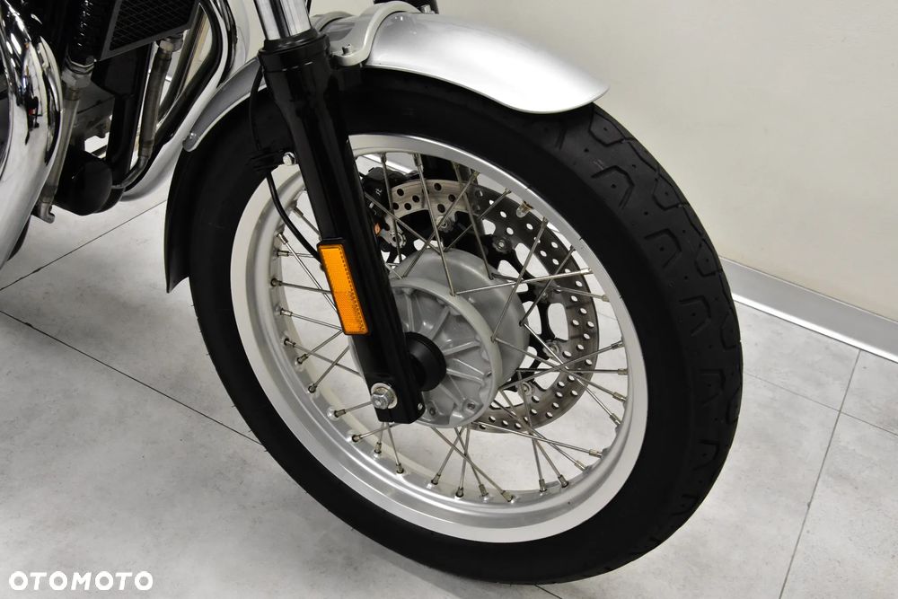 Royal Enfield Interceptor - 25