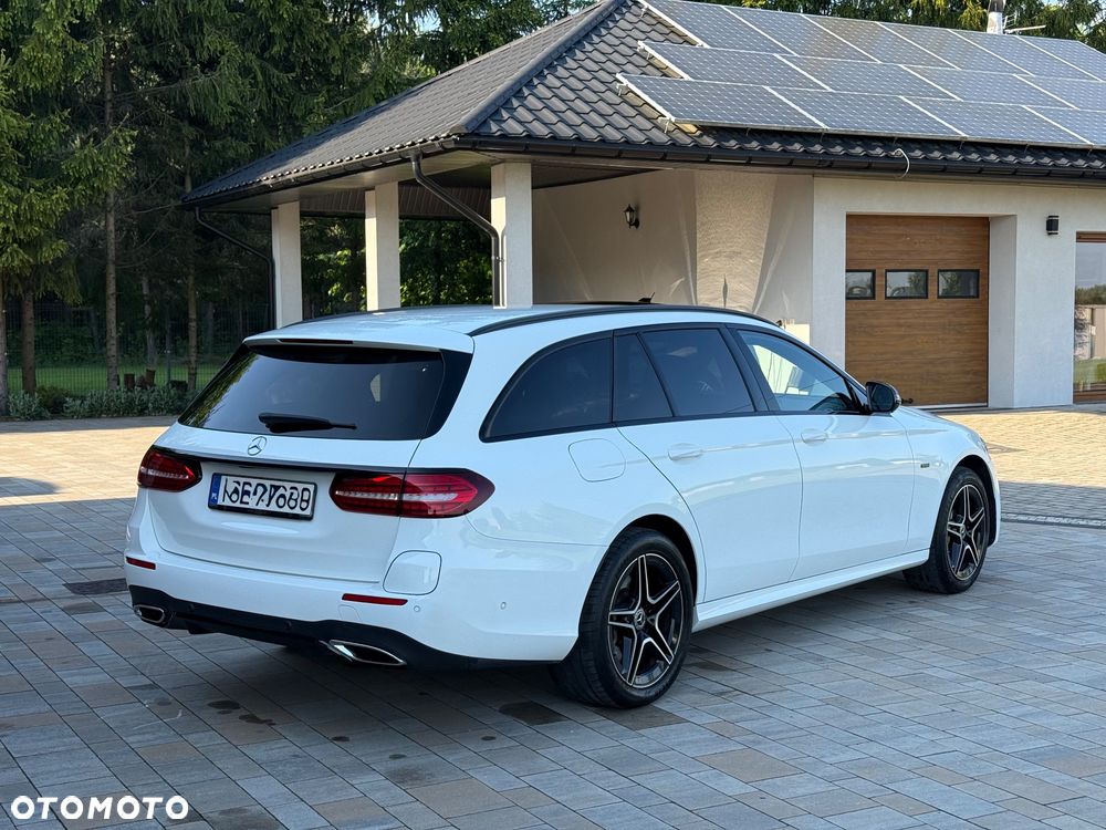 Mercedes-Benz Klasa E 300 de AMG - 7