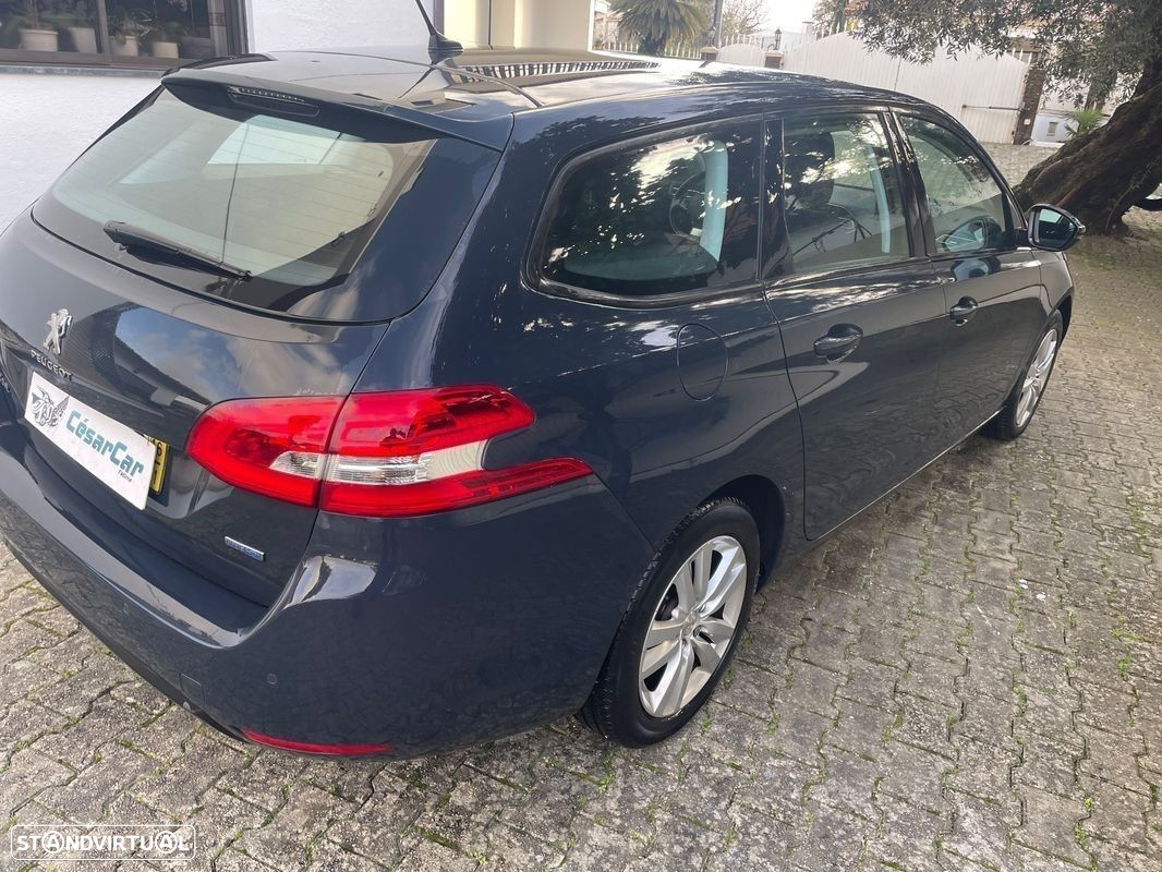 Peugeot 308 SW - 11
