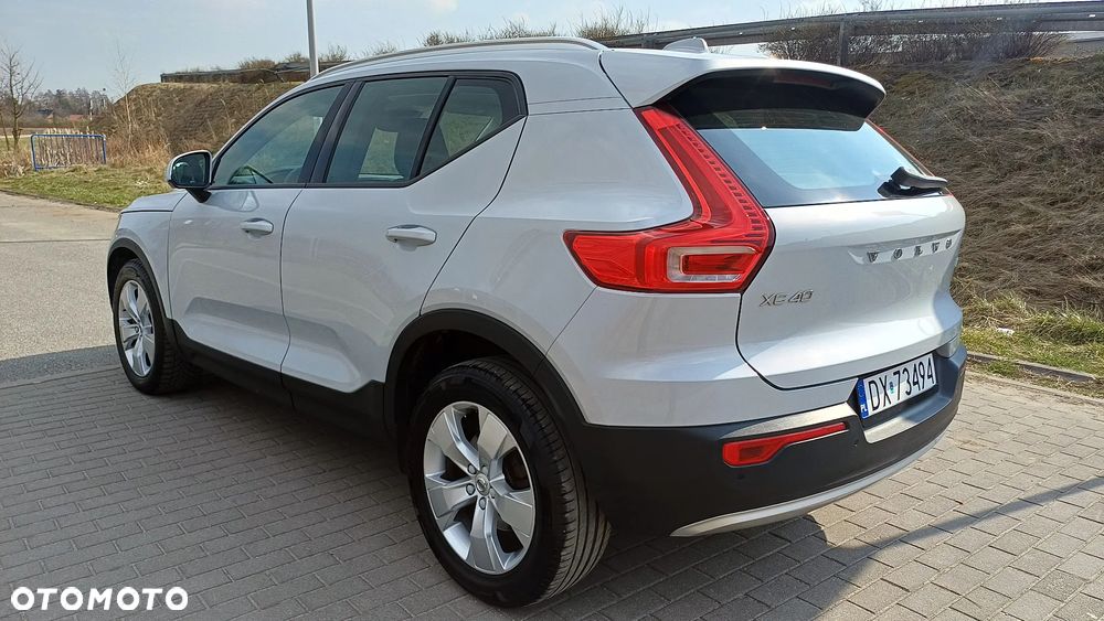 Volvo XC 40 D3 AWD Momentum - 4