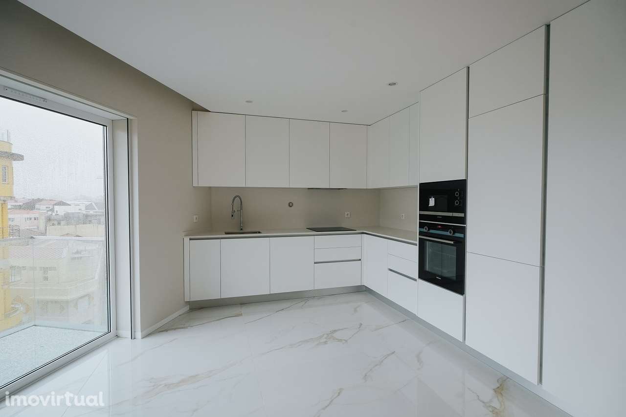 Apartamento T4 Venda em Póvoa de Varzim, Beiriz e Argivai,Póvoa de Var - Grande imagem: 2/24