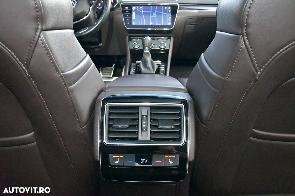 Skoda Superb Combi 2.0 TDI 4X4 DSG Laurin & Klement - 20