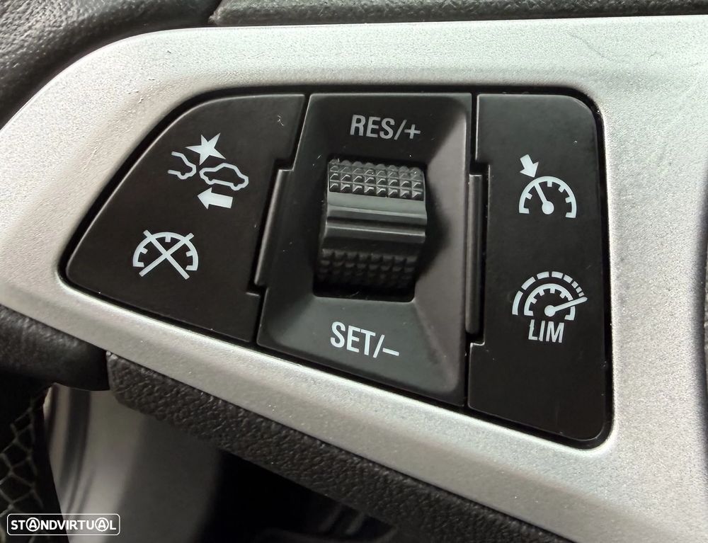 Opel Astra Sports Tourer 1.2 T Elegance - 19