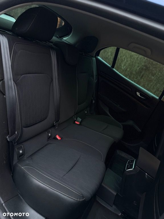 Renault Megane TCe 140 GPF INTENS - 28