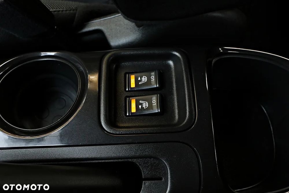 Nissan Juke 1.6 Xtronic Tekna - 32