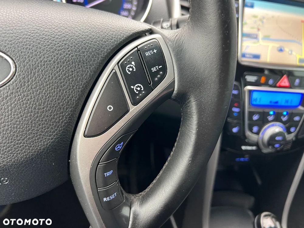 Hyundai i30 1.6 CRDi Automatik Style - 30