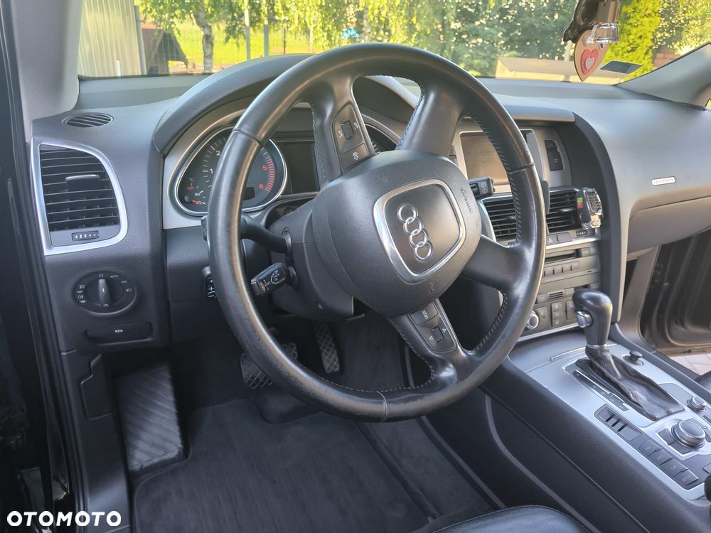 Audi Q7 - 17