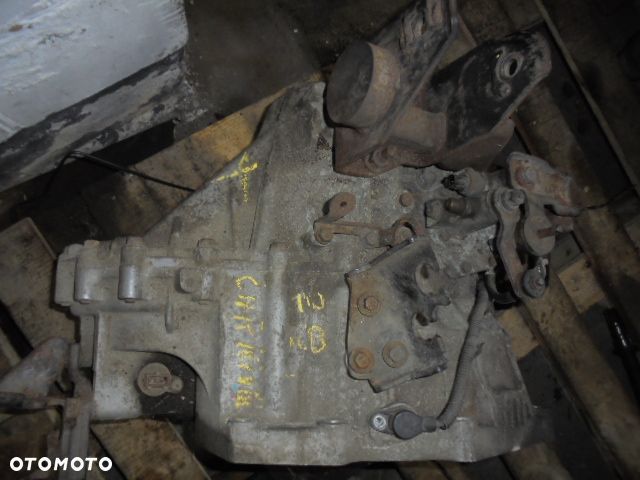 Kia Carnival III SILNIK 2.9 CRDI 185 KM SKRZYNIA BIEGÓW GWARANCJA Y060611114 - 2