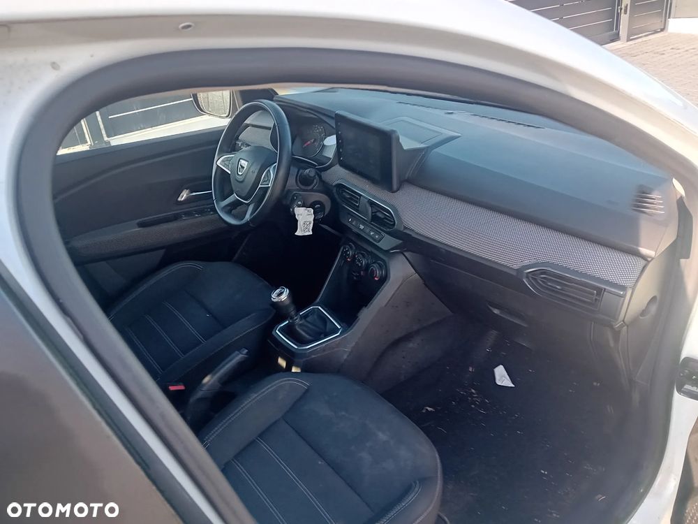 Dacia Sandero - 7