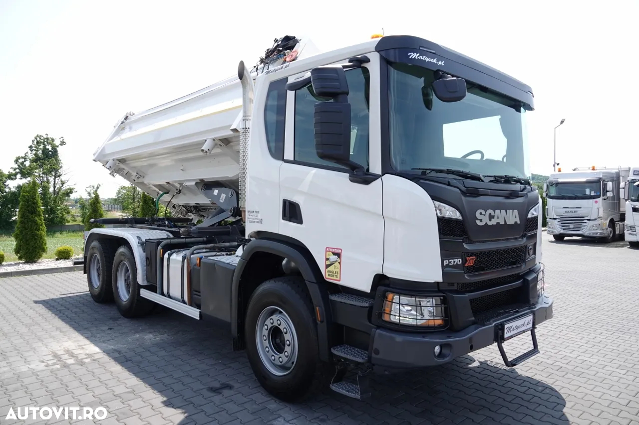Scania P 370 XT / 6x4 / BASCULANTE / HYDROBOARD / BORDMATIC / 2021 - 9
