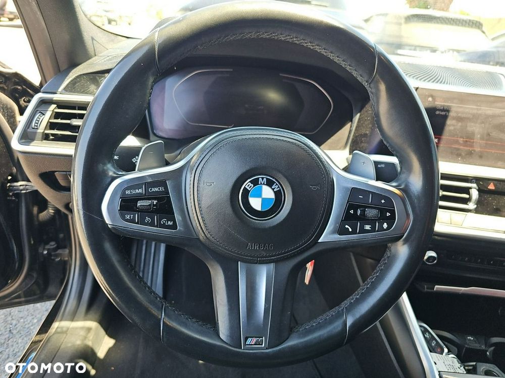 BMW Seria 3 330i M Sport - 7