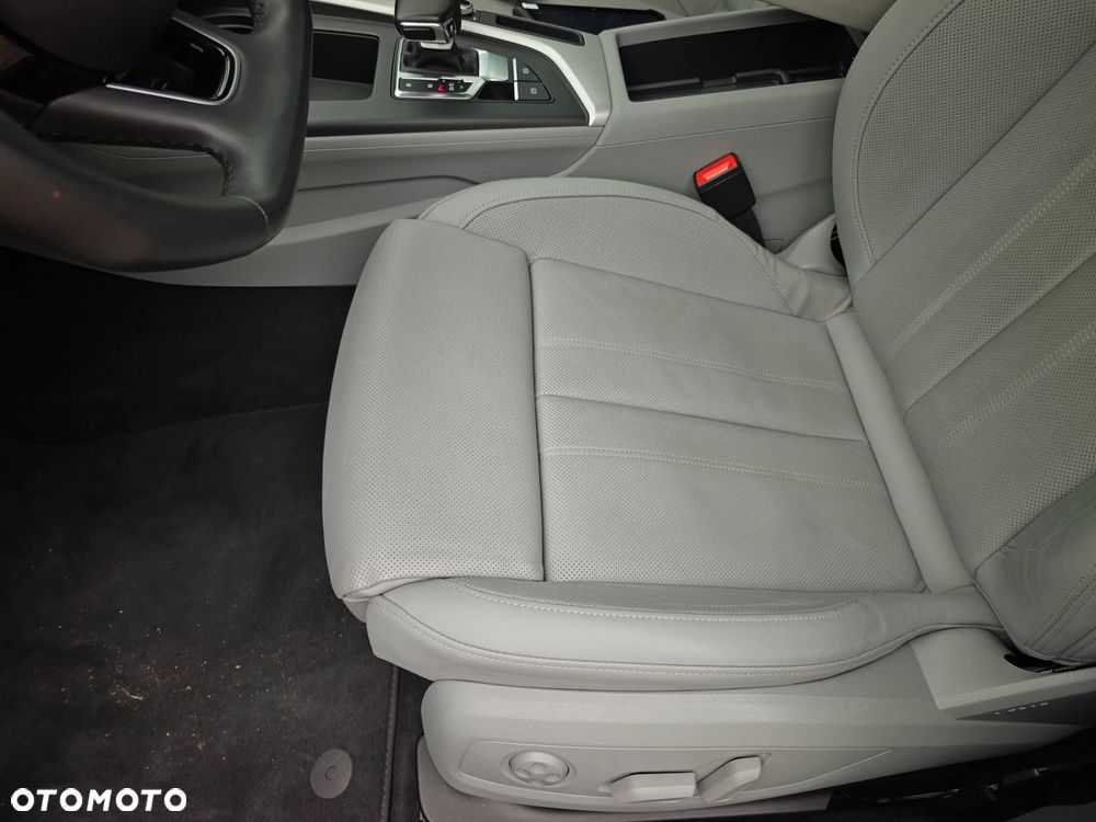Audi A4 Avant 40 TDI quattro S tronic - 17