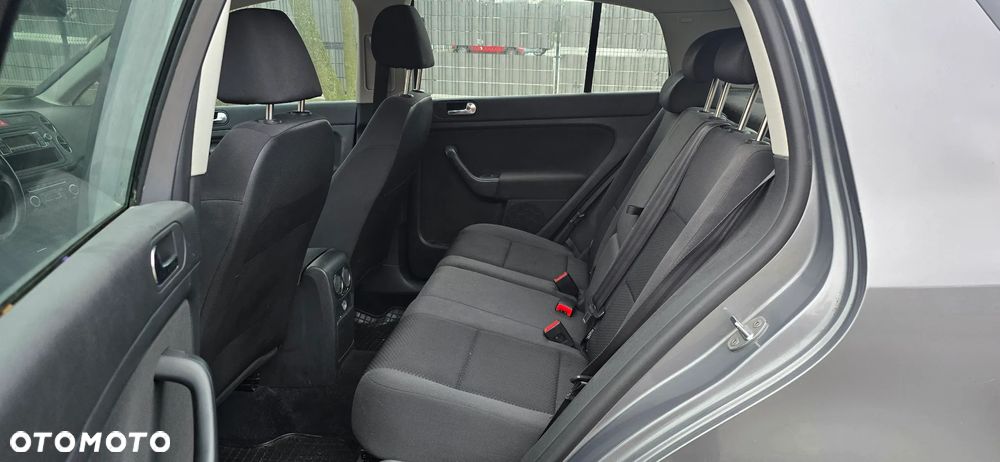 Volkswagen Golf 1.6 Comfortline - 15