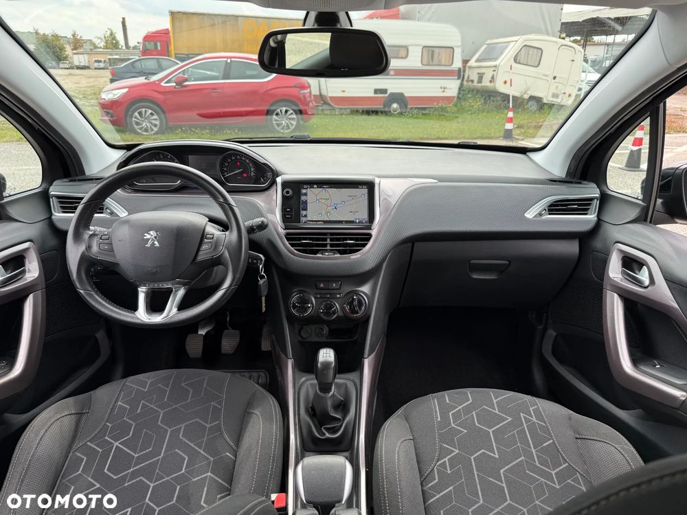 Peugeot 2008 PureTech 82 Allure - 2
