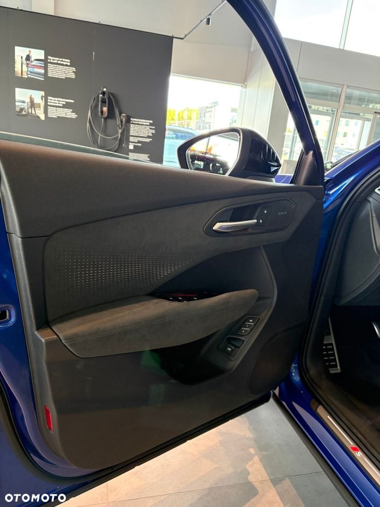 Audi Q3 Sportback - 14