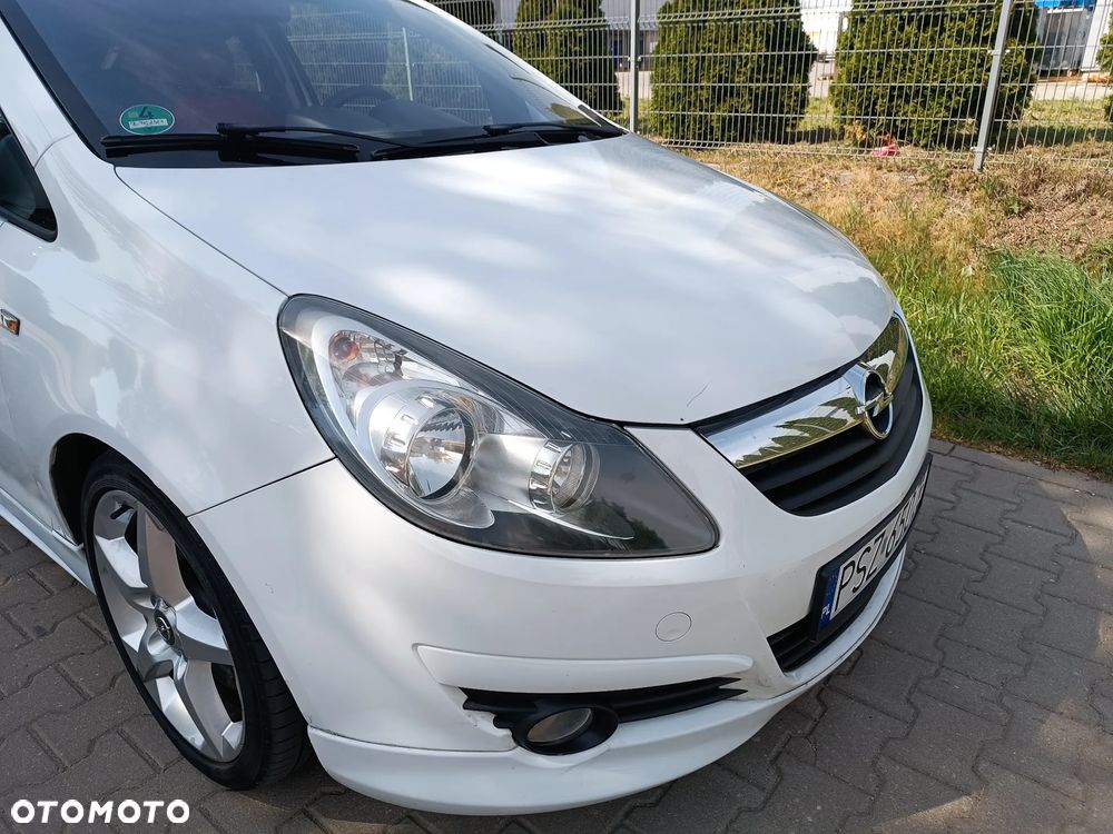 Opel Corsa 1.6 Turbo GSi - 24