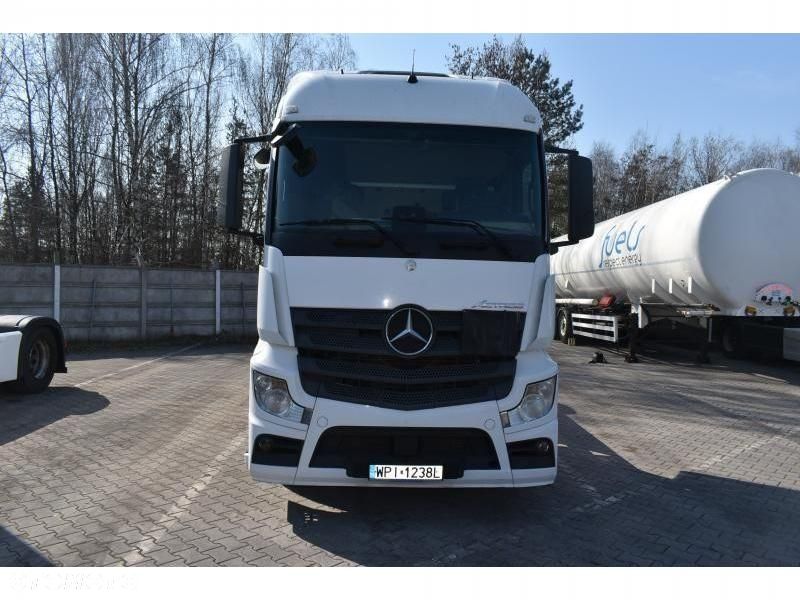 Mercedes-Benz Actros - 7
