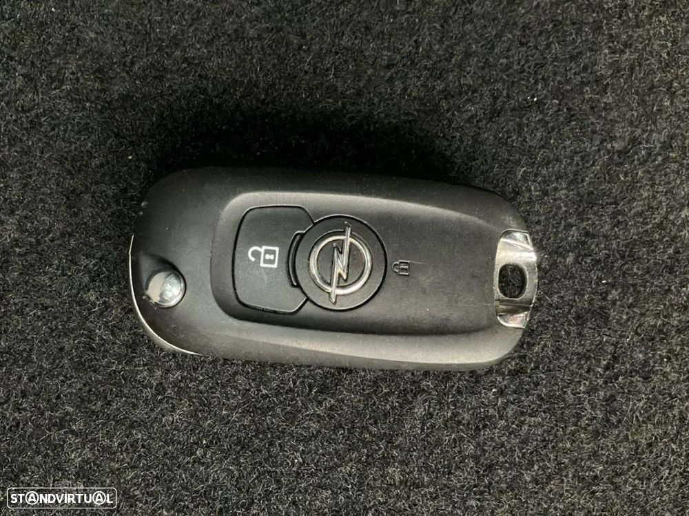 Opel Insignia - 18