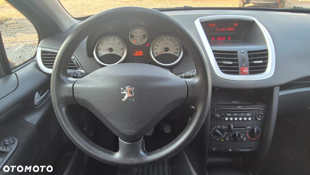 Peugeot 207 75 Urban Move - 16